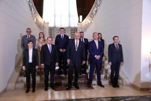Commissioner Várhelyi at Tirana Summit with the Western Balkans leaders
