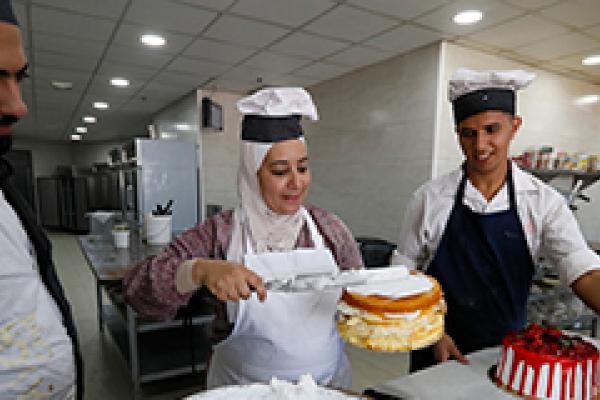 Saray and Rawan Tabaza, Cake shop owners (Jordan). EUIFI beneficiary, KfW